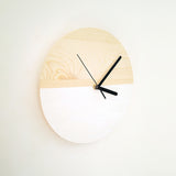 Horloge Murale<br> Blanc Cassé - Horloge Tendance